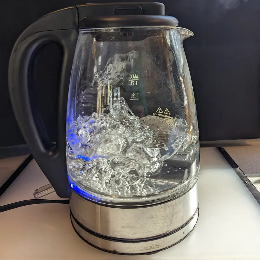 Boiling bubbles — visual reference